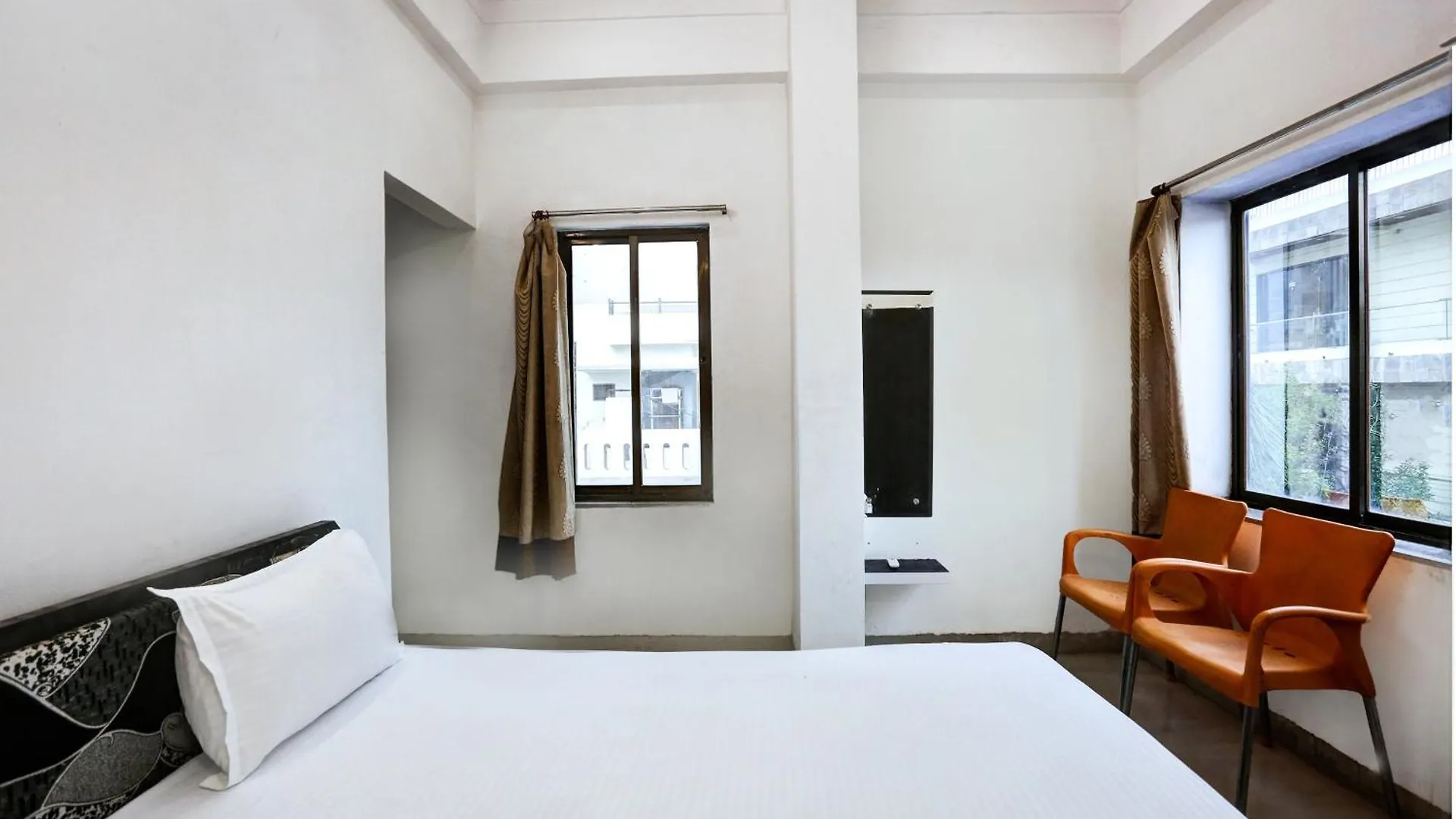 Super Hotel O Goverdhan Villa Udaipur